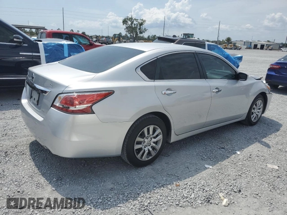 2015 Nissan Altima 2.5 z VIN 1N4AL3AP1FN341577, wystawiony jako Copart lot #56374785 z przebiegiem 162 255 mil mil oraz Szkoda całkowita • Salvage title. Historia ofert i sprzedaży dostępna na DreamBid. Obrazek 3.