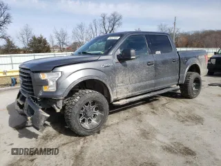 2017 Ford F-150 XL with VIN 1FTEW1EG8HFC84714, listed as a Copart auction lot 44227695 with 147,441 mi miles and Salvage Title. Bid and sale history available at carsss.com. Image 1.