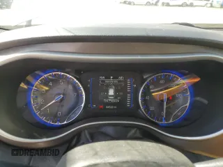 2020 Chrysler Pacifica Touring L с VIN 2C4RC1BG9LR276542, выставлен на аукционе Copart как лот 62159675 с пробегом 84 522 миль миль и Списание • Salvage title. История ставок и продаж доступна на DreamBid. Изображение 9.