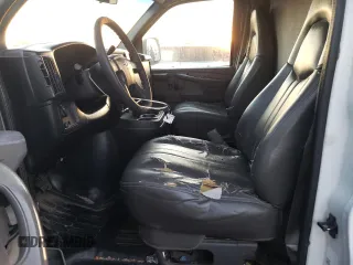 2003 Chevrolet Express Cargo with VIN 1GCGG25V131179481, listed as a Copart auction lot 76137274 with 219,610 mi miles and Salvage Title. Bid and sale history available at DreamBid. Image 7.