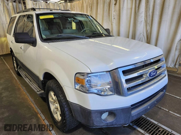 2011 Ford Expedition XL with VIN 1FMJU1G50BEF49196, listed as a IAAI auction lot 42847266 with 302,687 mi miles and . Bid and sale history available at DreamBid. Image 9.