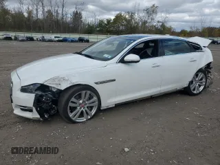2018 Jaguar XJ Portfolio with VIN SAJWJ2GD1J8W13812, listed as a Copart auction lot 76260534 with Not Provided miles and Salvage Title. Bid and sale history available at DreamBid. Image 1.