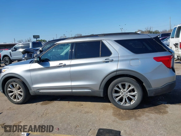 2020 Ford Explorer XLT with VIN 1FMSK7DH9LGD15494, listed as a IAAI auction lot 41619753 with 50,816 mi miles. Bid and sale history available at carsss.com. Image 14.