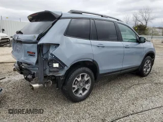 2022 Honda Passport TrailSport z VIN 5FNYF8H62NB017724, wystawiony jako Copart lot #49666975 z przebiegiem 45 245 mil mil oraz Szkoda całkowita • Salvage title. Historia ofert i sprzedaży dostępna na DreamBid. Obrazek 3.