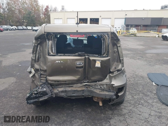 2013 Kia Soul ! with VIN KNDJT2A63D7537954, listed as a IAAI auction lot 41367467 with 91,580 mi miles. Bid and sale history available at carsss.com. Image 15.