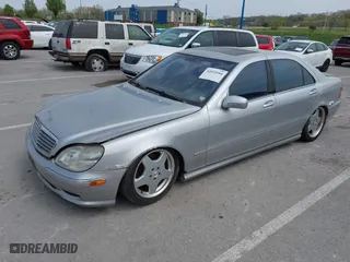 2001 Mercedes-Benz S-Class 6.0L with VIN WDBNG78JX1A191170, listed as a IAAI auction lot 42034966 with 1 mi miles. Bid and sale history available at carsss.com. Image 2.
