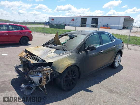 2014 Buick Verano Group z VIN 1G4PS5SK9E4155906, wystawiony jako IAAI lot #42319679 z przebiegiem Nie podano mil oraz . Historia ofert i sprzedaży dostępna na DreamBid. Obrazek 2.
