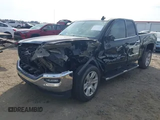 2017 GMC Sierra 1500 SLE z VIN 1GTV2MEC1HZ140821, wystawiony jako IAAI lot #41838298 z przebiegiem 98 229 mil mil oraz . Historia ofert i sprzedaży dostępna na DreamBid. Obrazek 2.