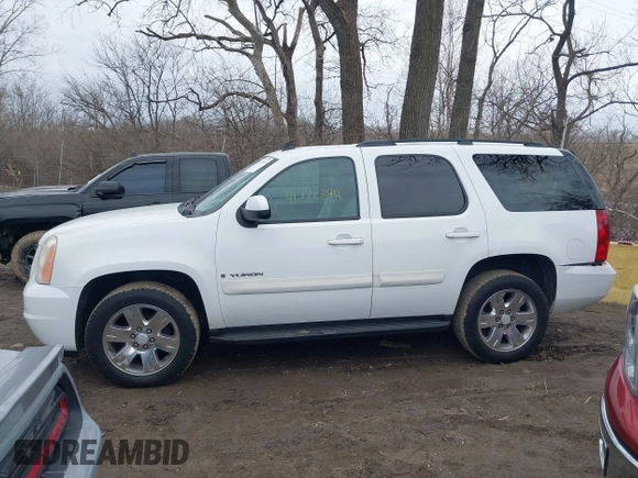 2007 GMC Yukon SLE with VIN 1GKFC13057R351385, listed as a IAAI auction lot 41720394 with 159,752 mi miles. Bid and sale history available at carsss.com. Image 15.