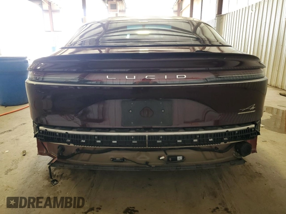 2022 Lucid Air Grand Touring z VIN 50EA1GBA5NA003618, wystawiony jako Copart lot #45682325 z przebiegiem Nie podano mil oraz Szkody całkowita. Historia ofert i sprzedaży dostępna na DreamBid. Obrazek 6.