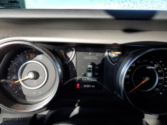 2022 Jeep Gladiator Texas Trail with VIN 1C6HJTAG8NL101992, listed as a Copart auction lot 44657105 with 30,351 mi miles and Salvage Title. Bid and sale history available at carsss.com. Image 9.