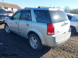2006 Saturn VUE with VIN 5GZCZ634X6S809358, listed as a IAAI auction lot 41832032 with 999,999 mi miles. Bid and sale history available at carsss.com. Image 3.