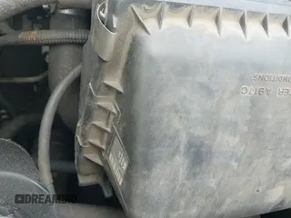 1999 Chevrolet Express z VIN 1GBFG15R6X1096731, wystawiony jako IAAI lot #42705801 z przebiegiem 283 008 mil mil oraz . Historia ofert i sprzedaży dostępna na DreamBid. Obrazek 14.