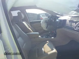 2019 Jeep Grand Cherokee Limited with VIN 1C4RJFBG7KC579264, listed as a IAAI auction lot 42000512 with 61,419 mi miles. Bid and sale history available at carsss.com. Image 5.