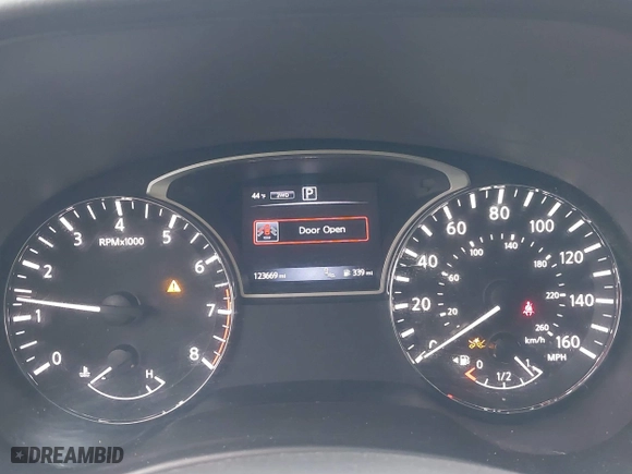 2017 Nissan Pathfinder S with VIN 5N1DR2MM6HC660212, listed as a IAAI auction lot 41905628 with 123,669 mi miles. Bid and sale history available at carsss.com. Image 7.