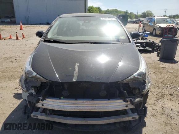 2017 Toyota Prius Two with VIN JTDKBRFU2H3038793, listed as a Copart auction lot 51953335 with 181,718 mi miles and Clean Title. Bid and sale history available at carsss.com. Image 5.