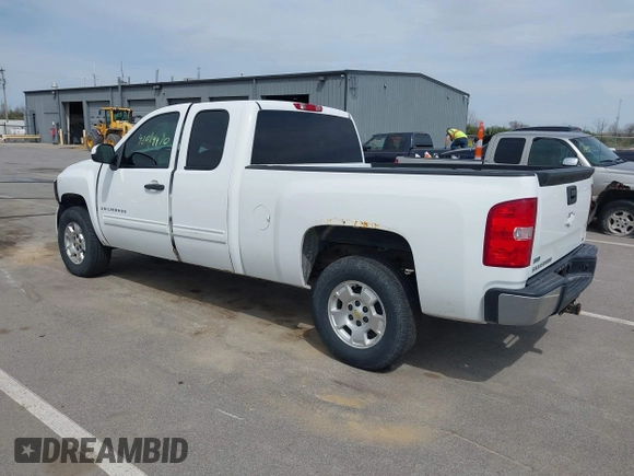 2011 Chevrolet Silverado 1500 LT with VIN 1GCRCSE01BZ461967, listed as a IAAI auction lot 42014470 with 122,903 mi miles and . Bid and sale history available at DreamBid. Image 3.