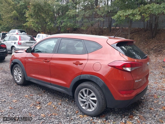 2016 Hyundai Tucson SE with VIN KM8J33A49GU118366, listed as a IAAI auction lot 40450987 with 89,118 mi miles. Bid and sale history available at carsss.com. Image 3.