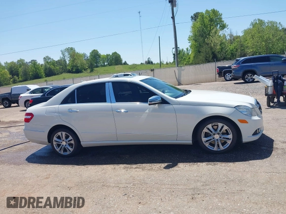 2011 Mercedes-Benz E 350 Luxury with VIN WDDHF5GB3BA271787, listed as a IAAI auction lot 42013828 with 178,538 mi miles and . Bid and sale history available at DreamBid. Image 13.