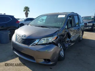 2012 Toyota Sienna LE AAS с VIN 5TDKK3DC4CS186443, выставлен на аукционе IAAI как лот 42225364 с пробегом Не указан миль и . История ставок и продаж доступна на DreamBid. Изображение 16.