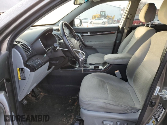 2014 Kia Sorento LX with VIN 5XYKTDA73EG548725, listed as a Copart auction lot 89277625 with 125,847 mi miles and Salvage Title. Bid and sale history available at carsss.com. Image 7.