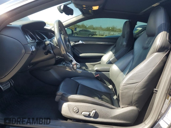 2013 Audi S5 Premium Plus z VIN WAUCGAFR9DA043933, wystawiony jako Copart lot #47098075 z przebiegiem 96 069 mil mil oraz Tytuł czysty. Historia ofert i sprzedaży dostępna na DreamBid. Obrazek 7.