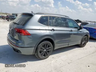 2022 Volkswagen Tiguan SE R-Line Black with VIN 3VVCB7AX6NM065002, listed as a Copart auction lot 50376425 with 30,408 mi miles and Salvage Title. Bid and sale history available at DreamBid. Image 3.