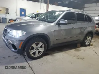 2012 BMW X5 35i с VIN 5UXZV4C57CL763769, выставлен на аукционе Copart как лот 65961255 с пробегом 126 447 миль миль и Чистый • Clean title. История ставок и продаж доступна на DreamBid. Изображение 1.