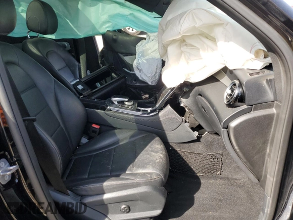 2019 Mercedes-Benz GLC with VIN WDC0G4KB8KV137513, listed as a Copart auction lot 49992365 with 0 mi miles and Salvage Title. Bid and sale history available at carsss.com. Image 7.