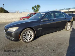 2012 BMW 7 Series 750Li with VIN WBAKB8C50CC964011, listed as a Copart auction lot 89383585 with 117,689 mi miles and Clean Title. Bid and sale history available at carsss.com. Image 1.