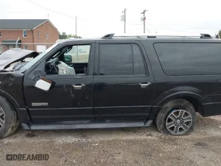 2007 Ford Expedition EL Limited with VIN 1FMFK20577LA26742, listed as a IAAI auction lot 41955015 with 185,101 mi miles. Bid and sale history available at carsss.com. Image 13.