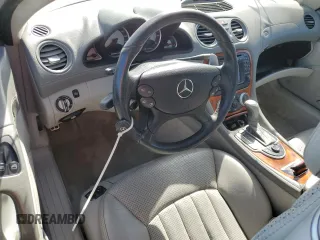 2004 Mercedes-Benz SL 55/63 AMG z VIN WDBSK74F84F074052, wystawiony jako Copart lot #75104024 z przebiegiem Nie podano mil oraz Szkoda całkowita • Salvage title. Historia ofert i sprzedaży dostępna na DreamBid. Obrazek 8.