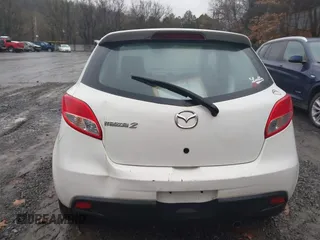 2012 Mazda 2 Touring z VIN JM1DE1LY4C0141202, wystawiony jako IAAI lot #41051663 z przebiegiem 160 364 mil mil oraz . Historia ofert i sprzedaży dostępna na DreamBid. Obrazek 15.