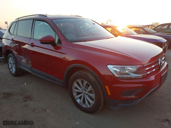 2018 Volkswagen Tiguan S with VIN 3VV1B7AX9JM068218, listed as a IAAI auction lot 41297391 with 41,143 mi miles. Bid and sale history available at carsss.com. Image 1.