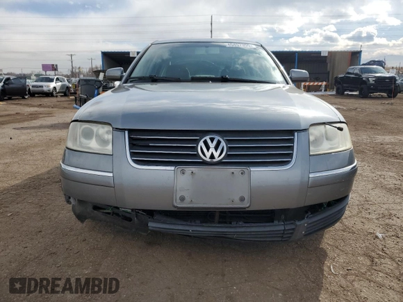2004 Volkswagen Passat GL z VIN WVWMD63B14E114877, wystawiony jako Copart lot #45497355 z przebiegiem 161 554 mil mil oraz Szkoda całkowita • Salvage title. Historia ofert i sprzedaży dostępna na DreamBid. Obrazek 5.