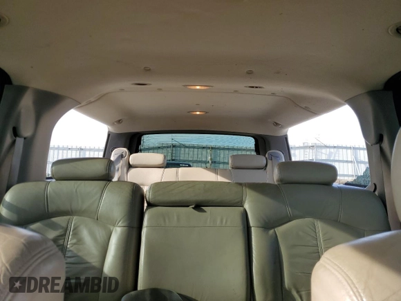 2002 Chevrolet Suburban Z71 с VIN 3GNFK16Z42G220151, выставлен на аукционе Copart как лот 44304335 с пробегом 223 194 миль миль и Списание • Salvage title. История ставок и продаж доступна на DreamBid. Изображение 10.