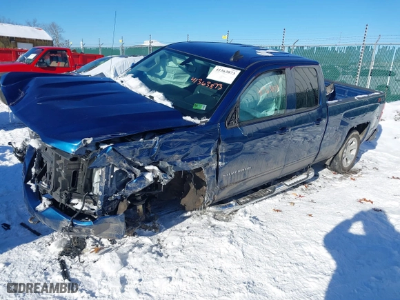 2018 Chevrolet Silverado 1500 LT with VIN 1GCVKRECXJZ202283, listed as a IAAI auction lot 41363873 with 86,955 mi miles. Bid and sale history available at carsss.com. Image 17.