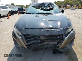 2024 Nissan Altima SR z VIN 1N4BL4CV0RN418238, wystawiony jako Copart lot #70917854 z przebiegiem 10 936 mil mil oraz Szkoda całkowita • Salvage title. Historia ofert i sprzedaży dostępna na DreamBid. Obrazek 5.