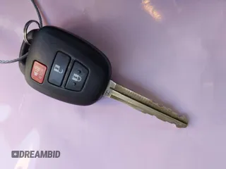 2017 Toyota RAV4 LE z VIN JTMZFREV7HJ143595, wystawiony jako IAAI lot #41626422 z przebiegiem 78 236 mil mil oraz . Historia ofert i sprzedaży dostępna na DreamBid. Obrazek 11.