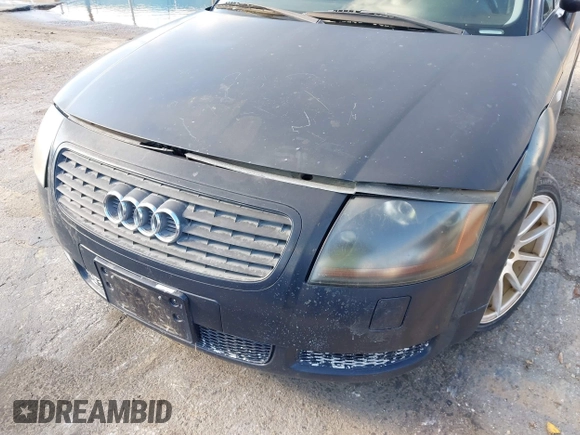 2002 Audi TT with VIN TRUSC28N421019228, listed as a IAAI auction lot 41783614 with 183,185 mi miles. Bid and sale history available at carsss.com. Image 6.