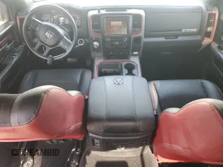 2016 Ram 1500 Rebel z VIN 1C6RR7YT7GS255707, wystawiony jako Copart lot #53700095 z przebiegiem 103 989 mil mil oraz Szkoda całkowita • Salvage title. Historia ofert i sprzedaży dostępna na DreamBid. Obrazek 8.