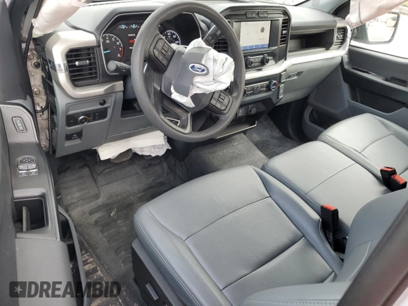 2022 Ford F-150 XL with VIN 1FTMF1EB2NKD02840, listed as a Copart auction lot 43288735 with 35,824 mi miles and Clean title. Bid and sale history available at DreamBid. Image 8.