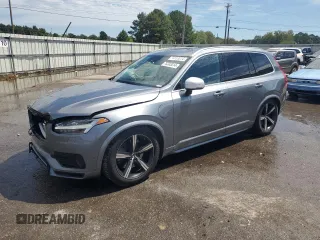2017 Volvo XC90 R-Design with VIN YV4BC0PM5H1124535, listed as a Copart auction lot 70303614 with 113,984 mi miles and Salvage Title. Bid and sale history available at carsss.com. Image 1.