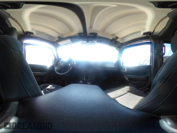 2020 Jeep Wrangler Unlimited Sport S с VIN 1C4HJXDG4LW325199, выставлен на аукционе IAAI как лот 42562063 с пробегом 18 350 миль миль и . История ставок и продаж доступна на DreamBid. Изображение 21.