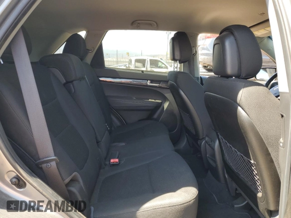 2014 Kia Sorento LX with VIN 5XYKTCA68EG464742, listed as a Copart auction lot 53181755 with 103,465 mi miles and Clean Title. Bid and sale history available at carsss.com. Image 11.