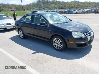 2007 Volkswagen Jetta Wolfsburg Edition с VIN 3VWEF71K07M162048, выставлен на аукционе IAAI как лот 41996869 с пробегом 171 681 миль миль и . История ставок и продаж доступна на DreamBid. Изображение 1.