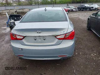 2012 Hyundai Sonata SE with VIN 5NPEC4AB6CH409728, listed as a IAAI auction lot 41938562 with 156,690 mi miles and . Bid and sale history available at carsss.com. Image 17.