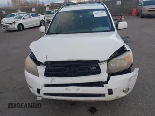 2006 Toyota RAV4 Sport with VIN JTMBK32VX66005712, listed as a IAAI auction lot 41025837 with 220,861 mi miles. Bid and sale history available at carsss.com. Image 12.