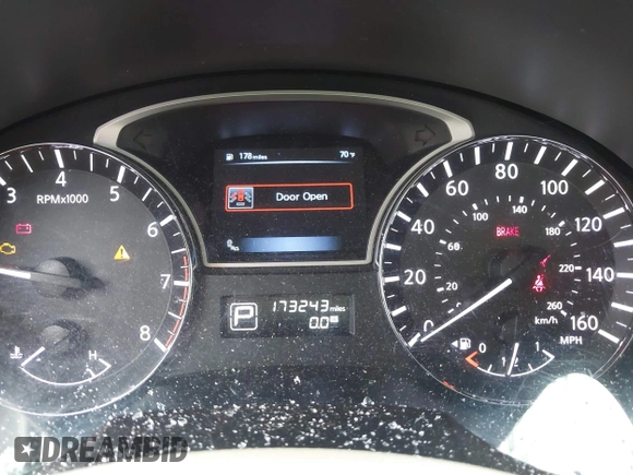 2014 Nissan Altima SV with VIN 1N4AL3AP0EC104072, listed as a IAAI auction lot 41877014 with 173,243 mi miles and . Bid and sale history available at DreamBid. Image 7.