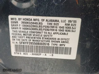 2006 Honda Pilot EX-L with VIN 5FNYF28556B003516, listed as a IAAI auction lot 42013495 with 207,443 mi miles. Bid and sale history available at carsss.com. Image 9.